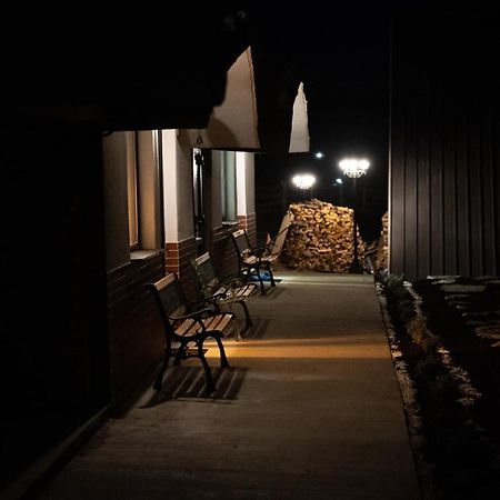 Resort Valea Tatarilor ลากูโรซู ภายนอก รูปภาพ